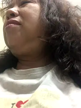 Snapshot of Hoanguyenn chatting on 11/04/25, 03:44 Hoanguyenn online show from 11/04/25, 03:44