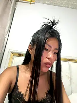 Snapshot of vanesa51 chatting on 09/26/25, 03:43 vanesa51 online show from 09/26/25, 03:43