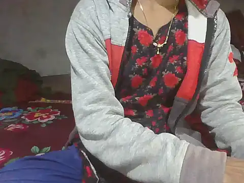 mala2580 online show from 12/03/25, 07:01