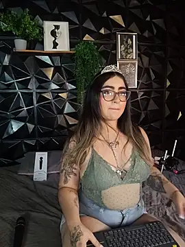 April  foxx online show from 11/22/25, 03:55