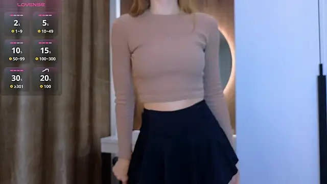 LouisaChaobal online show from 11/24/25, 01:49