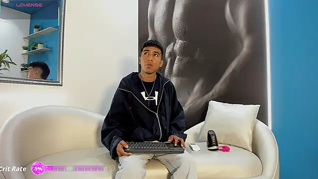 ender h0t online show from 11/12/25, 01:55