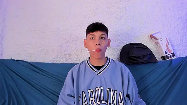 zeus blaze online show from 11/19/25, 07:47