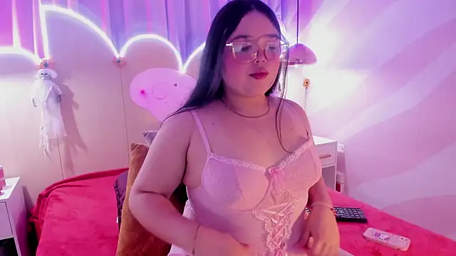 Snapshot of Lushi_Love chatting on 10/10/25, 07:46 Lushi Love online show from 10/10/25, 07:46