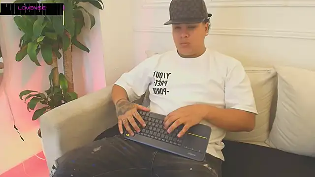 Naim Bennetsex online show from 10/25/25, 06:35