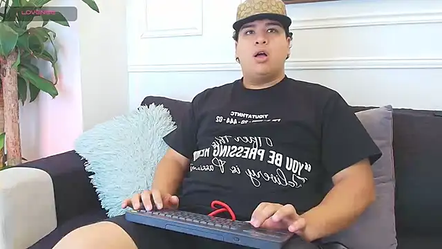 Naim Bennetsex online show from 11/01/25, 06:21