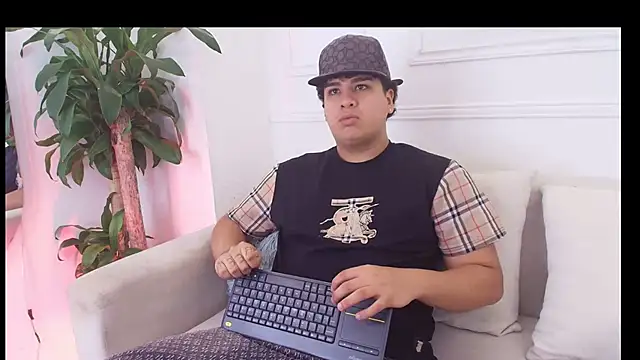 Naim Bennetsex online show from 11/03/25, 06:31