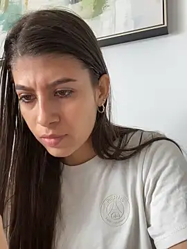 Lenapink19 online show from 10/10/25, 04:17