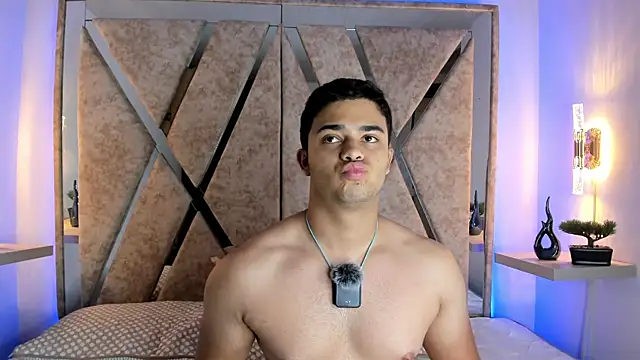 jayd muscle online show from 10/21/25, 05:41