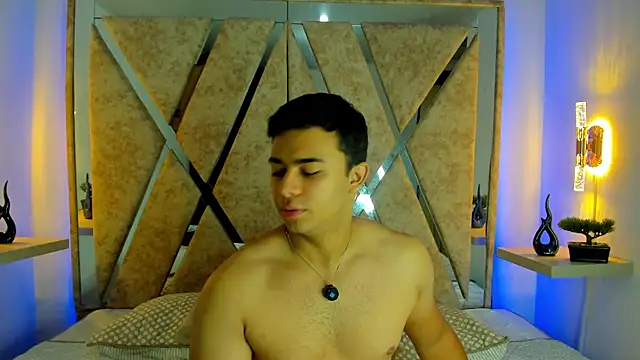 jayd muscle online show from 10/31/25, 04:57