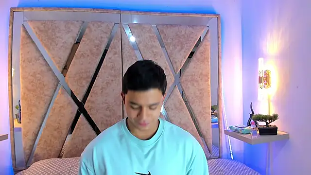 jayd muscle online show from 11/22/25, 04:11