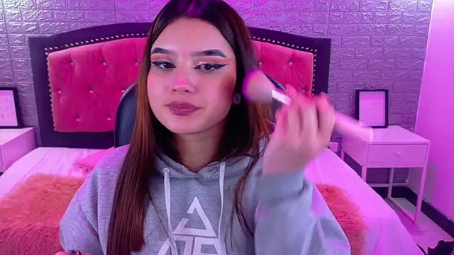 Natalie loffreda online show from 10/14/25, 07:53