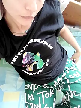 Jenevaonlovex online show from 09/18/25, 10:50