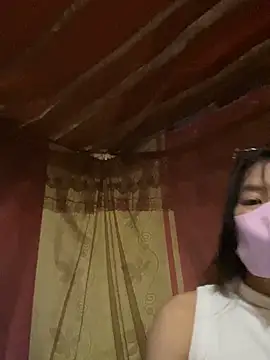Snapshot of PhanHaa chatting on 09/10/25, 01:49 PhanHaa online show from 09/10/25, 01:49