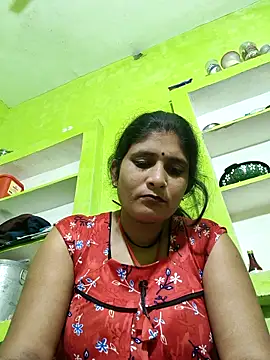 Snapshot of Hot-piuy chatting on 11/07/25, 05:18 Hot-piuy online show from 11/07/25, 05:18