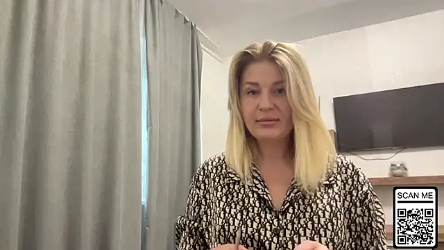 Blondie xoxoxo online show from 10/06/25, 07:17