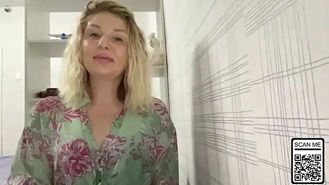 Blondie xoxoxo online show from 11/08/25, 09:46