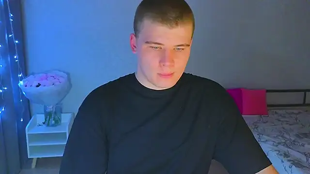 kittenmurr online show from 10/20/25, 12:16