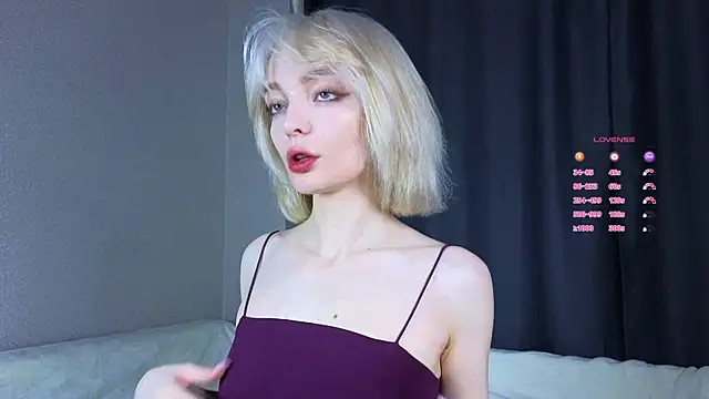 ShizukaBlanche online show from 10/15/25, 03:06