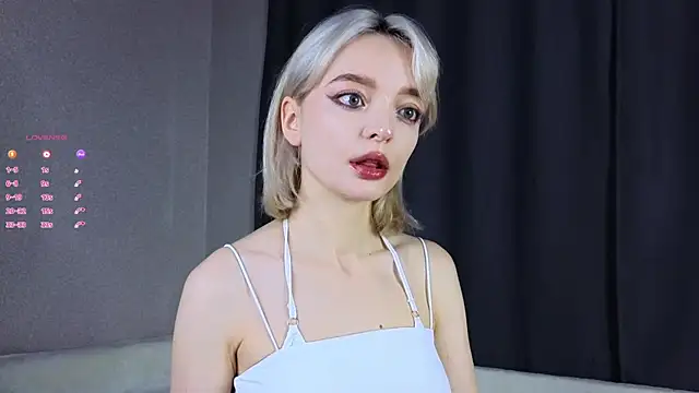 ShizukaBlanche online show from 10/22/25, 03:07