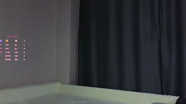 ShizukaBlanche online show from 10/27/25, 03:10