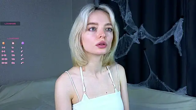 ShizukaBlanche online show from 11/01/25, 03:19