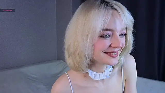 ShizukaBlanche online show from 11/03/25, 05:31