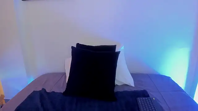Snapshot of Sophia_Blazee chatting on 09/15/25, 12:38 Sophia Blazee online show from 09/15/25, 12:38