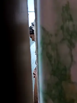 Snapshot of WholeAltimeter25 chatting on 11/05/25, 03:50 WholeAltimeter25 online show from 11/05/25, 03:50