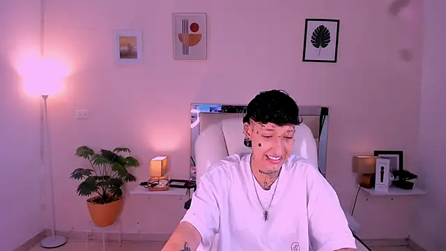 Luci Rose online show from 11/06/25, 02:23