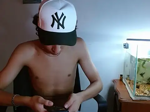 Xtremeplay 18 online show from 09/26/25, 08:13