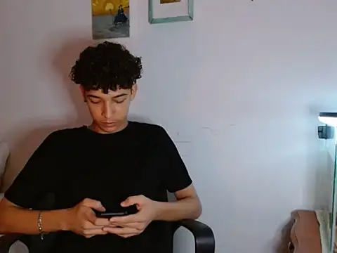 Xtremeplay 18 online show from 09/30/25, 05:12