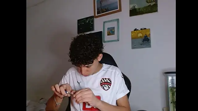 Xtremeplay 18 online show from 11/01/25, 09:28