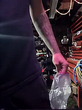 twistafatpipe online show from 10/05/25, 11:02