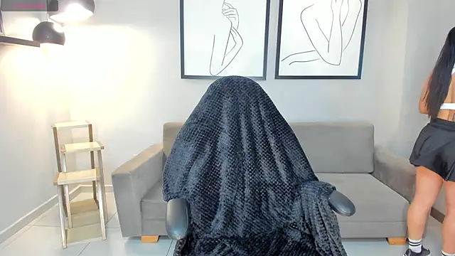 Snapshot of MilaColeman chatting on 09/27/25, 07:19 MilaColeman online show from 09/27/25, 07:19