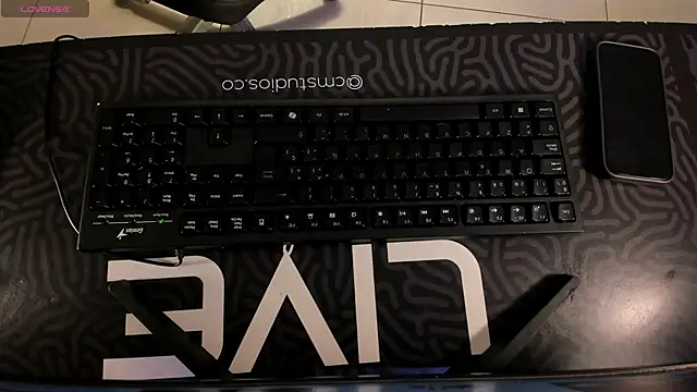 Snapshot of MilaColeman chatting on 10/31/25, 02:12 MilaColeman online show from 10/31/25, 02:12