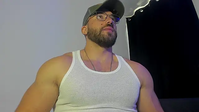 Snapshot of JoshuaLyon chatting on 10/09/25, 05:44 JoshuaLyon online show from 10/09/25, 05:44