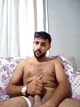 Snapshot of Muratcan33 chatting on 10/13/25, 07:25 Muratcan33 online show from 10/13/25, 07:25