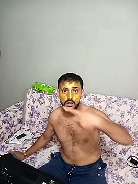 Snapshot of Muratcan33 chatting on 10/19/25, 08:20 Muratcan33 online show from 10/19/25, 08:20