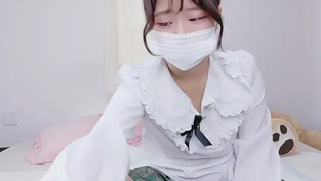 Mio 781 online show from 09/24/25, 05:44