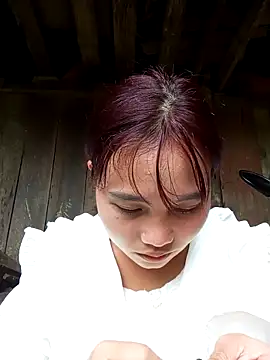 Snapshot of EllyBaby20 chatting on 10/14/25, 02:01 EllyBaby20 online show from 10/14/25, 02:01