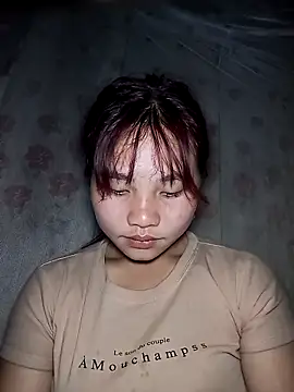 Snapshot of EllyBaby20 chatting on 10/15/25, 09:48 EllyBaby20 online show from 10/15/25, 09:48