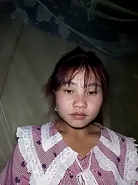 Snapshot of EllyBaby20 chatting on 10/16/25, 04:52 EllyBaby20 online show from 10/16/25, 04:52