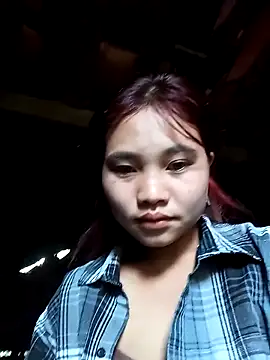 Snapshot of EllyBaby20 chatting on 10/18/25, 12:24 EllyBaby20 online show from 10/18/25, 12:24