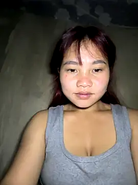 Snapshot of EllyBaby20 chatting on 10/25/25, 06:35 EllyBaby20 online show from 10/25/25, 06:35