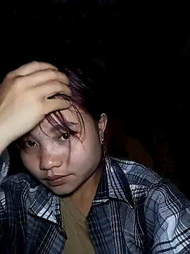 Snapshot of EllyBaby20 chatting on 11/08/25, 09:42 EllyBaby20 online show from 11/08/25, 09:42