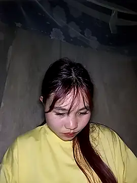 Snapshot of EllyBaby20 chatting on 11/14/25, 12:04 EllyBaby20 online show from 11/14/25, 12:04