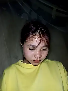 Snapshot of EllyBaby20 chatting on 11/15/25, 12:08 EllyBaby20 online show from 11/15/25, 12:08