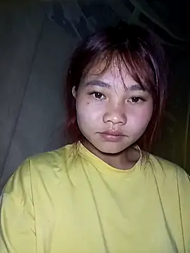 Snapshot of EllyBaby20 chatting on 11/15/25, 11:21 EllyBaby20 online show from 11/15/25, 11:21