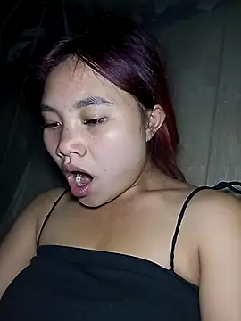 Snapshot of EllyBaby20 chatting on 11/18/25, 03:05 EllyBaby20 online show from 11/18/25, 03:05